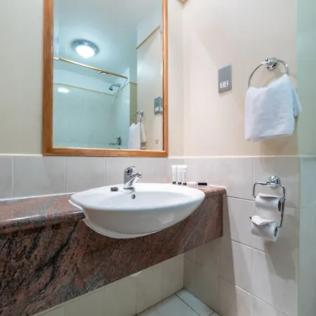 מלון Court טולאמור