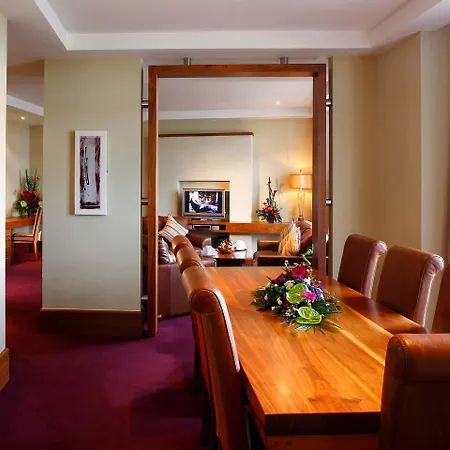 Hotel Court 4*