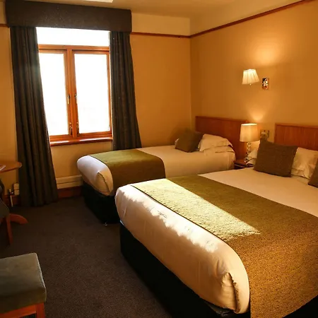 Hotel Court