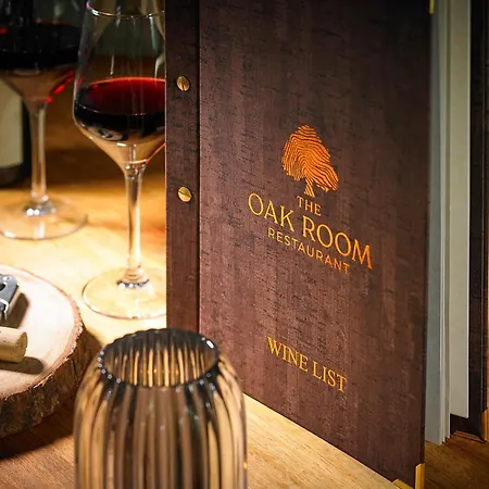 Court Hotel 4*